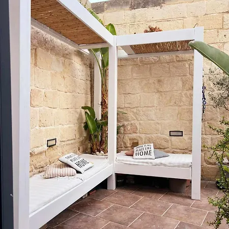 Homestay Happy Hive Zejtun