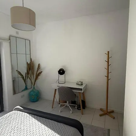 Happy Hive Gazde/Camere de închiriat *