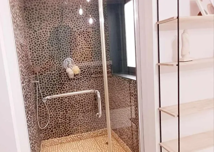 Happy Hive Gazde/Camere de închiriat *