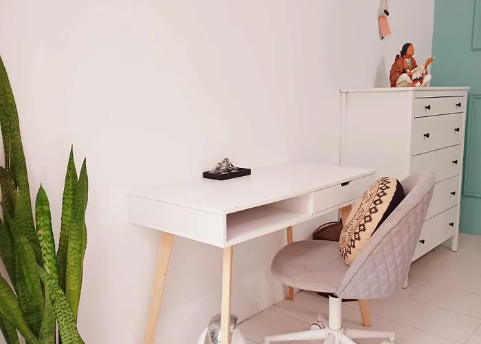 Happy Hive Gazde/Camere de închiriat Żejtun